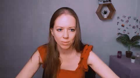 adamais_ online show from October 8, 10:43 am