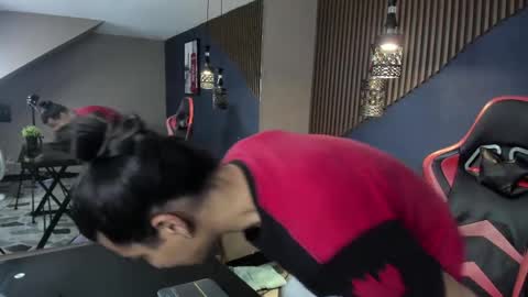 adam and Sara online show from April 2, 5:09 pm