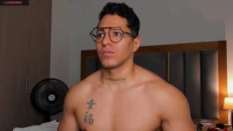 adambrocs1 online show from March 10, 8:28 am