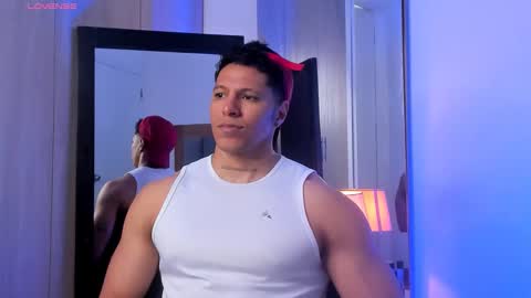 adambrocs1 online show from October 19, 5:28 pm