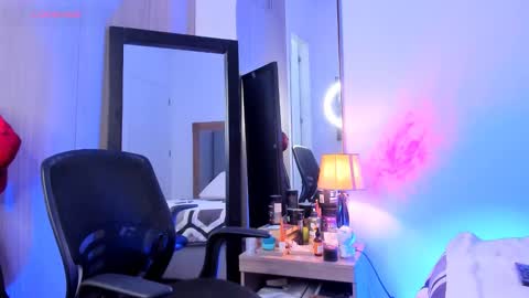 adambrocs1 online show from February 28, 3:38 pm