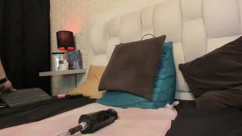 Ada Porter  online show from October 3, 3:20 pm