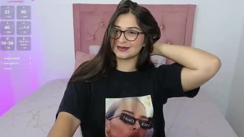 Snapshot of adara_lennox chatting on January 21, 9:15 pm ADARA online show from January 21, 9:15 pm