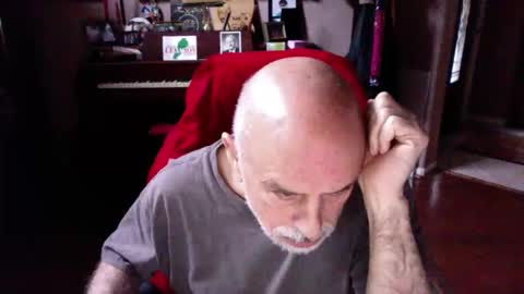 add_me_2 online show from December 5, 8:28 pm