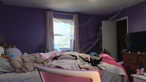 Addibabeee online show from December 3, 7:06 pm