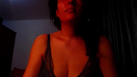 amy        online show from April 16, 9:50 pm