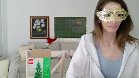 Addison Rose  I am currently away for the holiday weekend. Streams start again on 1242024. Enjoy the holiday online show from December 20, 3:03 am