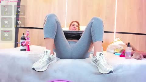 adela chase online show from January 7, 3:11 am