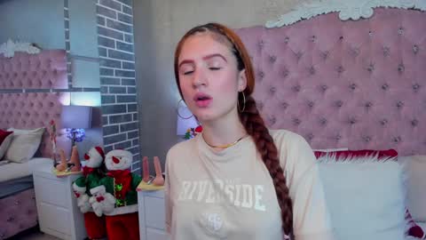 Snapshot of adelainebest chatting on December 18, 3:47 am Adelaine online show from December 18, 3:47 am