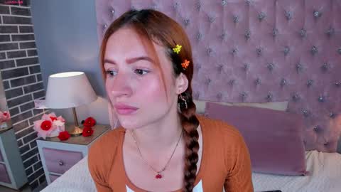 Snapshot of adelainebest chatting on February 21, 5:35 am Adelaine online show from February 21, 5:35 am