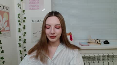 Snapshot of adele0_0 chatting on February 7, 1:32 pm Adele online show from February 7, 1:32 pm