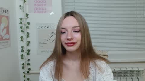 Snapshot of adele0_0 chatting on January 7, 1:35 pm Adele online show from January 7, 1:35 pm