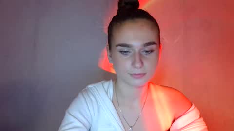 Adele Amore online show from March 10, 4:35 pm