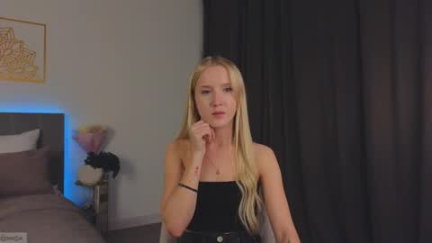 Snapshot of adele_armas chatting on October 14, 9:40 pm Adele online show from October 14, 9:40 pm