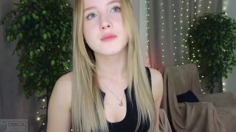 Snapshot of adele_armas chatting on February 7, 1:58 am Adele online show from February 7, 1:58 am