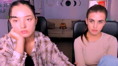 Adel online show from November 13, 4:53 pm