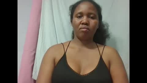 Snapshot of adelealy chatting on October 19, 6:12 pm adelealy online show from October 19, 6:12 pm