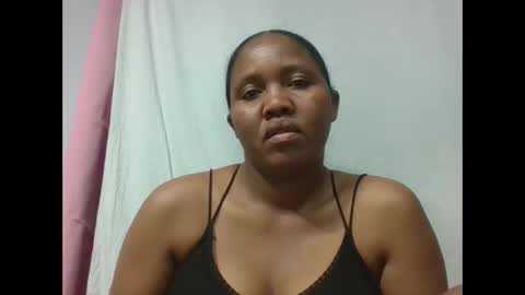 Snapshot of adelealy chatting on October 18, 1:15 pm adelealy online show from October 18, 1:15 pm
