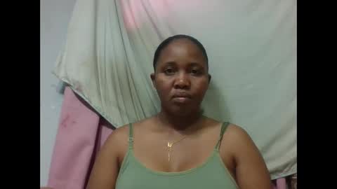 adelealy online show from February 21, 6:27 am