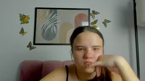 adelecruzz online show from April 6, 11:55 am