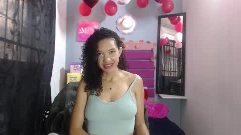 Snapshot of adeleth_blue chatting on October 1, 12:59 pm Adeleth online show from October 1, 12:59 pm