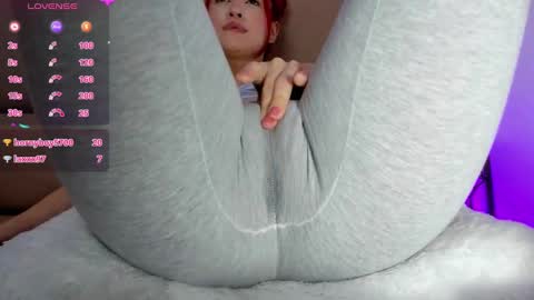 Snapshot of adelinaconte1 chatting on March 4, 10:27 pm adelinaconte1 online show from March 4, 10:27 pm