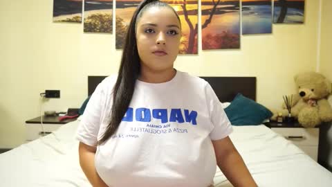 Snapshot of adellineee chatting on October 11, 11:52 pm Adellineee online show from October 11, 11:52 pm