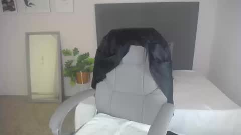 Snapshot of adhara_cortez chatting on September 22, 8:24 pm Adhara Cortez online show from September 22, 8:24 pm