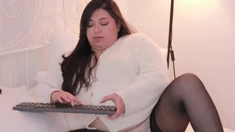 Snapshot of adia_ chatting on February 14, 5:41 am adia_ online show from February 14, 5:41 am
