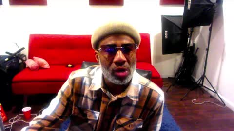 Snapshot of adick_ting chatting on March 8, 9:39 am adick_ting online show from March 8, 9:39 am