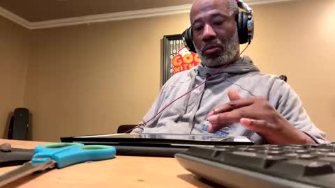 Snapshot of adick_ting chatting on January 16, 1:16 am adick_ting online show from January 16, 1:16 am