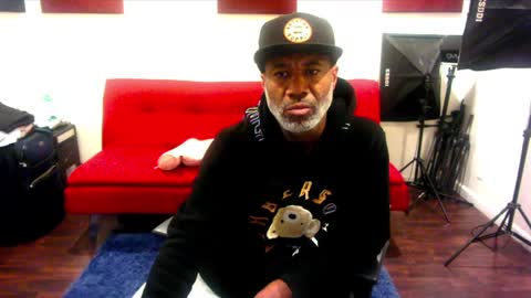 Snapshot of adick_ting chatting on January 12, 12:23 pm adick_ting online show from January 12, 12:23 pm