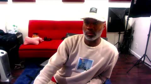Snapshot of adick_ting chatting on January 25, 5:40 am adick_ting online show from January 25, 5:40 am