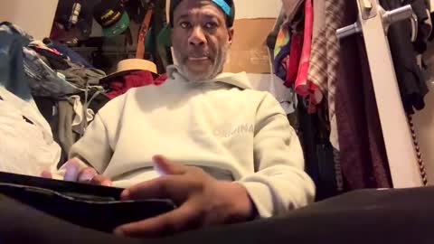 Snapshot of adick_ting chatting on October 14, 6:16 am adick_ting online show from October 14, 6:16 am