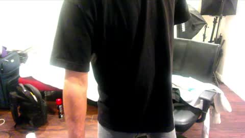 Snapshot of adick_ting chatting on December 2, 1:30 pm adick_ting online show from December 2, 1:30 pm