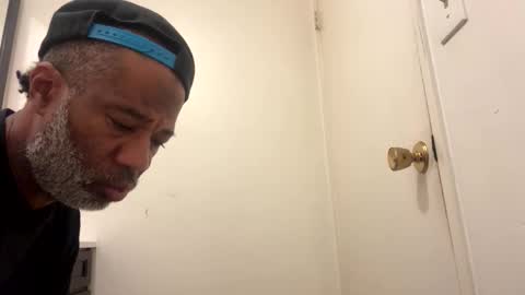 adick_ting online show from April 14, 9:12 am