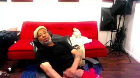 Snapshot of adick_ting chatting on December 30, 11:06 pm adick_ting online show from December 30, 11:06 pm