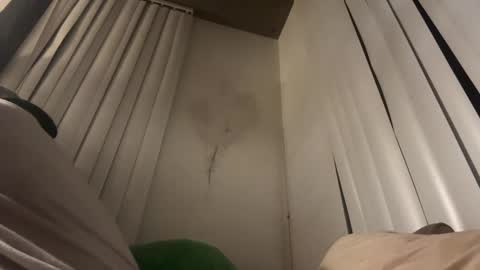 Snapshot of adick_ting chatting on September 18, 11:14 am adick_ting online show from September 18, 11:14 am