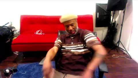 Snapshot of adick_ting chatting on February 24, 2:40 am adick_ting online show from February 24, 2:40 am