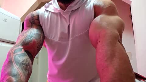 Snapshot of adonis_msc chatting on September 24, 7:31 pm Adonis online show from September 24, 7:31 pm