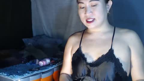 MsKim  online show from March 2, 8:21 am