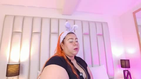 ANDREA PEREZ online show from December 3, 11:55 am