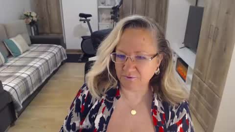 Cryna online show from March 11, 5:13 am