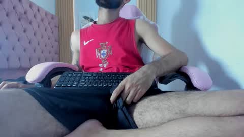 Snapshot of adri_sexboy229 chatting on October 1, 6:56 am adri_sexboy229 online show from October 1, 6:56 am