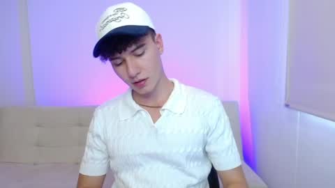 adrian morelli online show from April 9, 7:52 pm