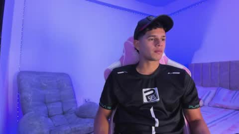 ADRIAN online show from April 14, 7:28 pm