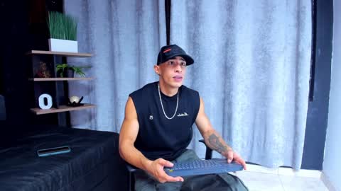   online show from January 4, 11:43 am