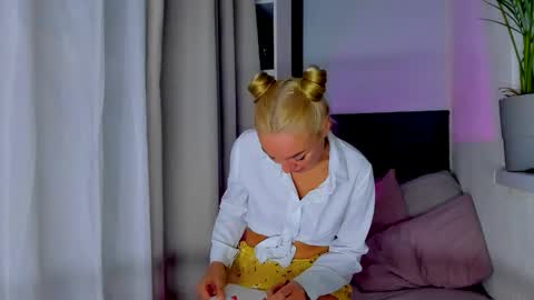 Adriana online show from December 2, 7:12 pm