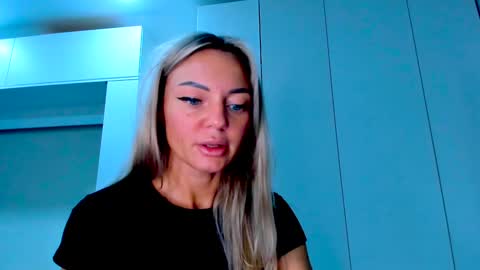Snapshot of adriana_coy_ chatting on January 31, 2:28 pm Adriana online show from January 31, 2:28 pm
