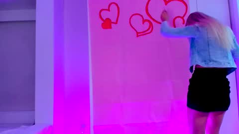 Snapshot of adriana_coy_ chatting on February 13, 6:05 pm Adriana online show from February 13, 6:05 pm